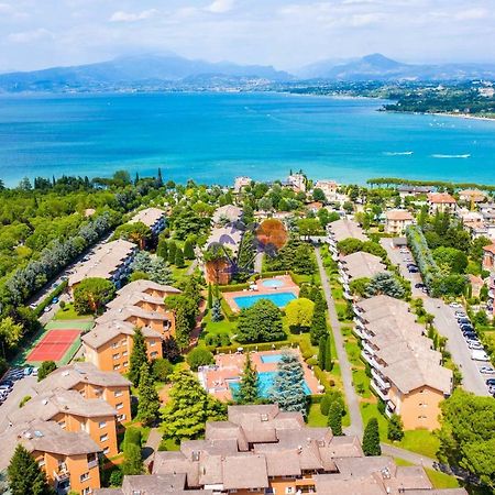 Easy Apartments Peschiera ペスキエーラ・デル・ガルダ エクステリア 写真