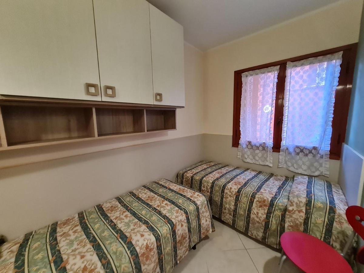 Easy Apartments Peschiera ペスキエーラ・デル・ガルダ エクステリア 写真