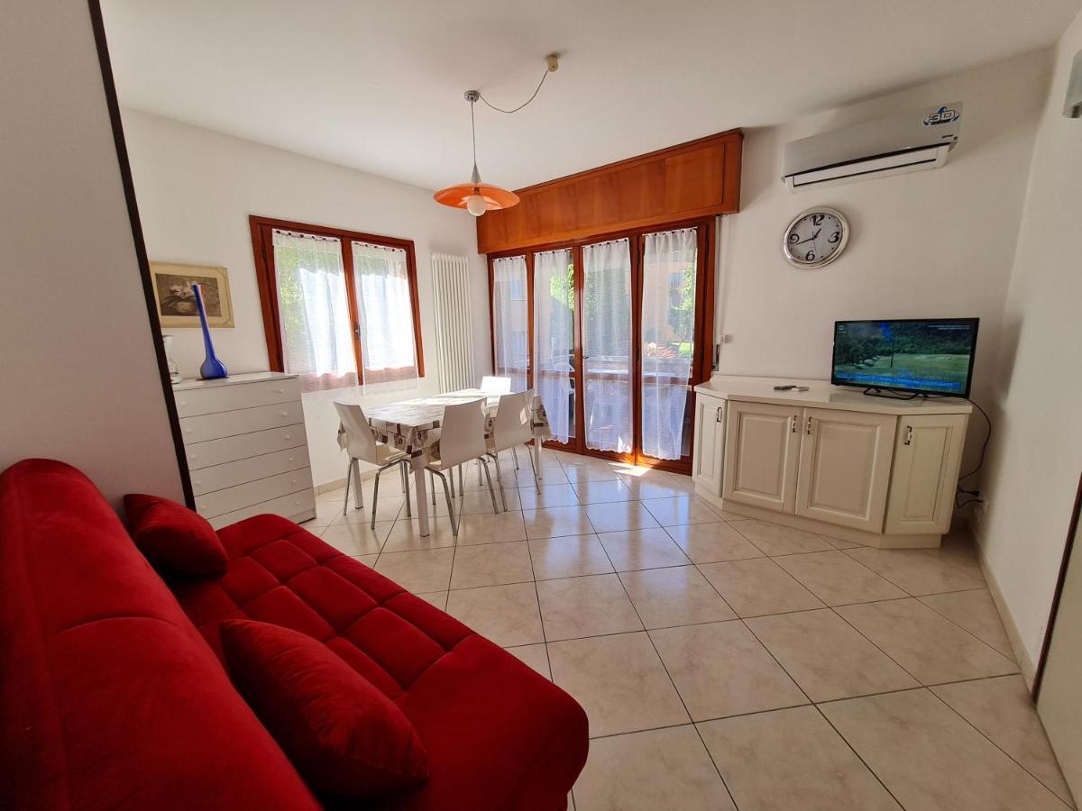 Easy Apartments Peschiera ペスキエーラ・デル・ガルダ エクステリア 写真