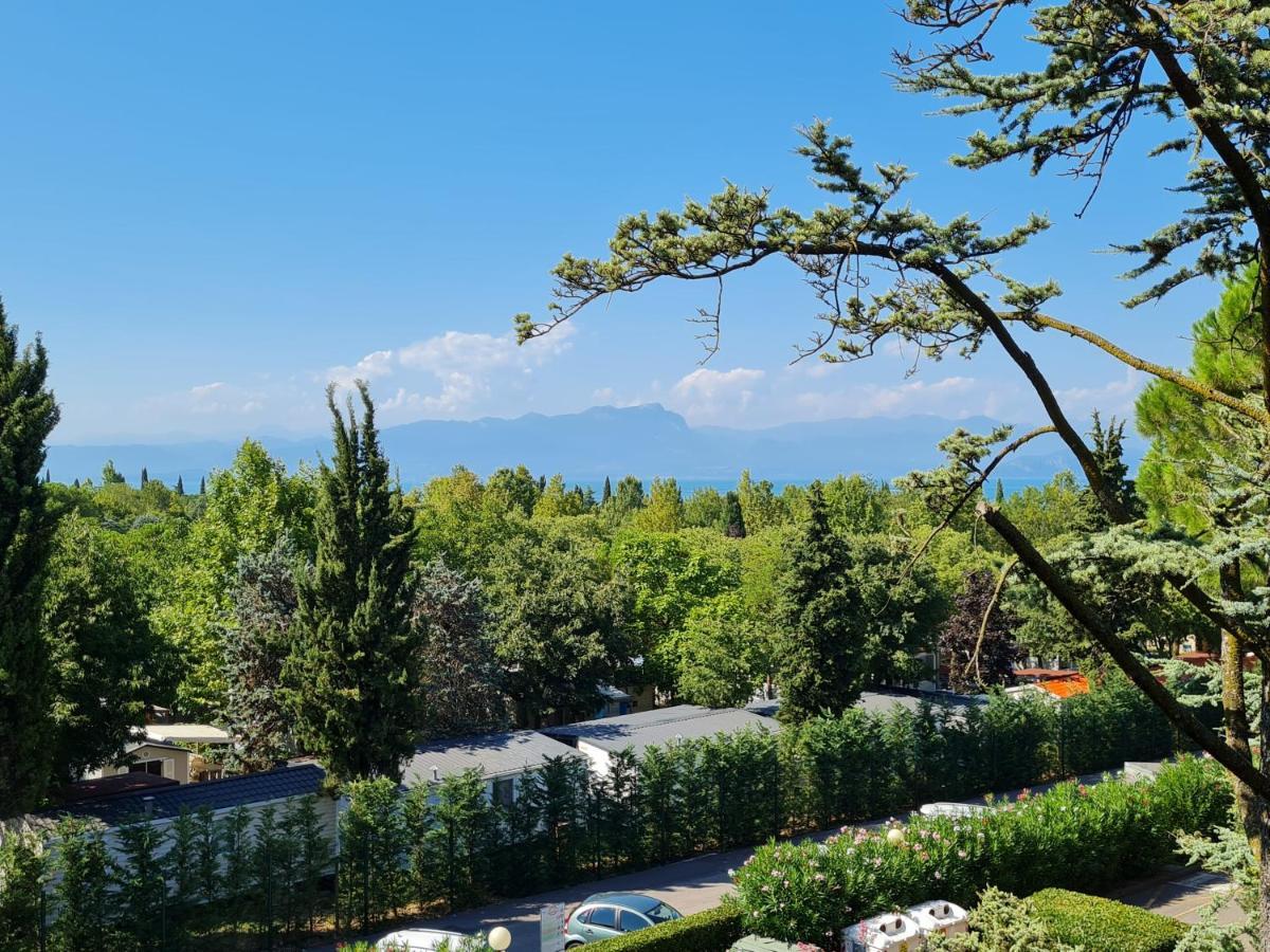 Easy Apartments Peschiera ペスキエーラ・デル・ガルダ エクステリア 写真