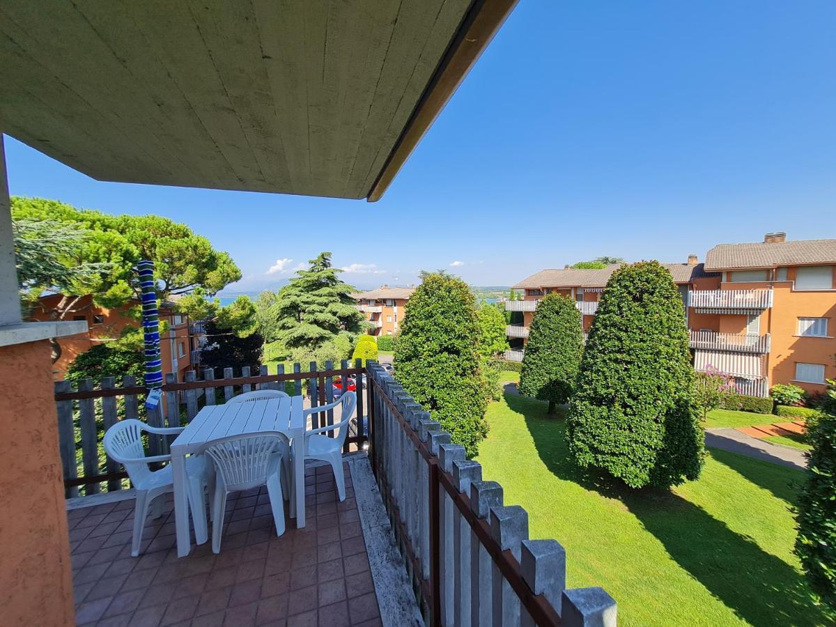 Easy Apartments Peschiera ペスキエーラ・デル・ガルダ エクステリア 写真