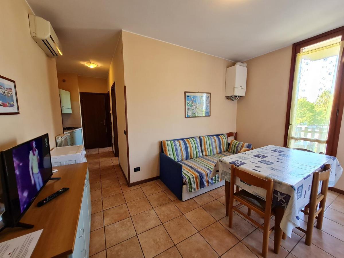 Easy Apartments Peschiera ペスキエーラ・デル・ガルダ エクステリア 写真
