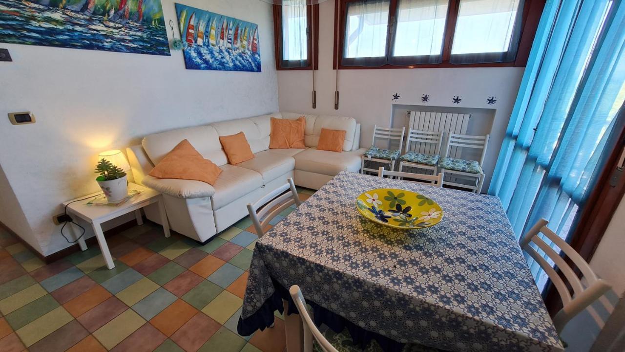 Easy Apartments Peschiera ペスキエーラ・デル・ガルダ エクステリア 写真