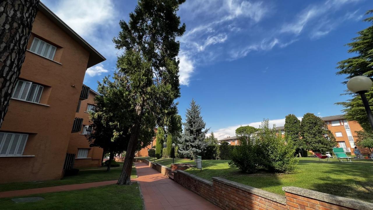 Easy Apartments Peschiera ペスキエーラ・デル・ガルダ エクステリア 写真