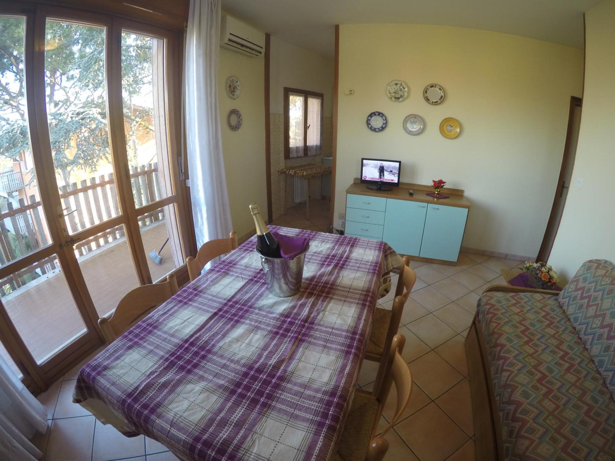 Easy Apartments Peschiera ペスキエーラ・デル・ガルダ エクステリア 写真