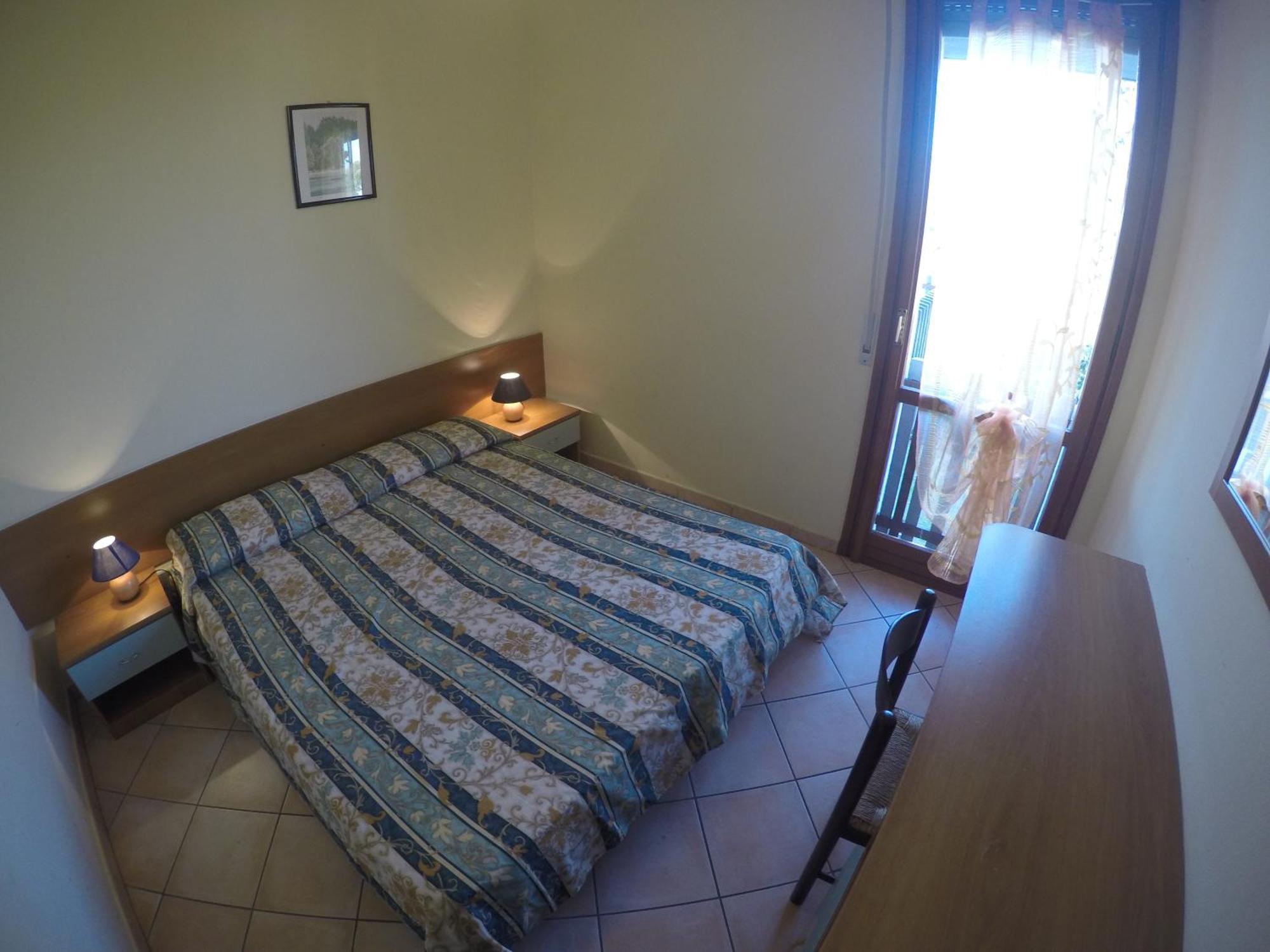 Easy Apartments Peschiera ペスキエーラ・デル・ガルダ エクステリア 写真