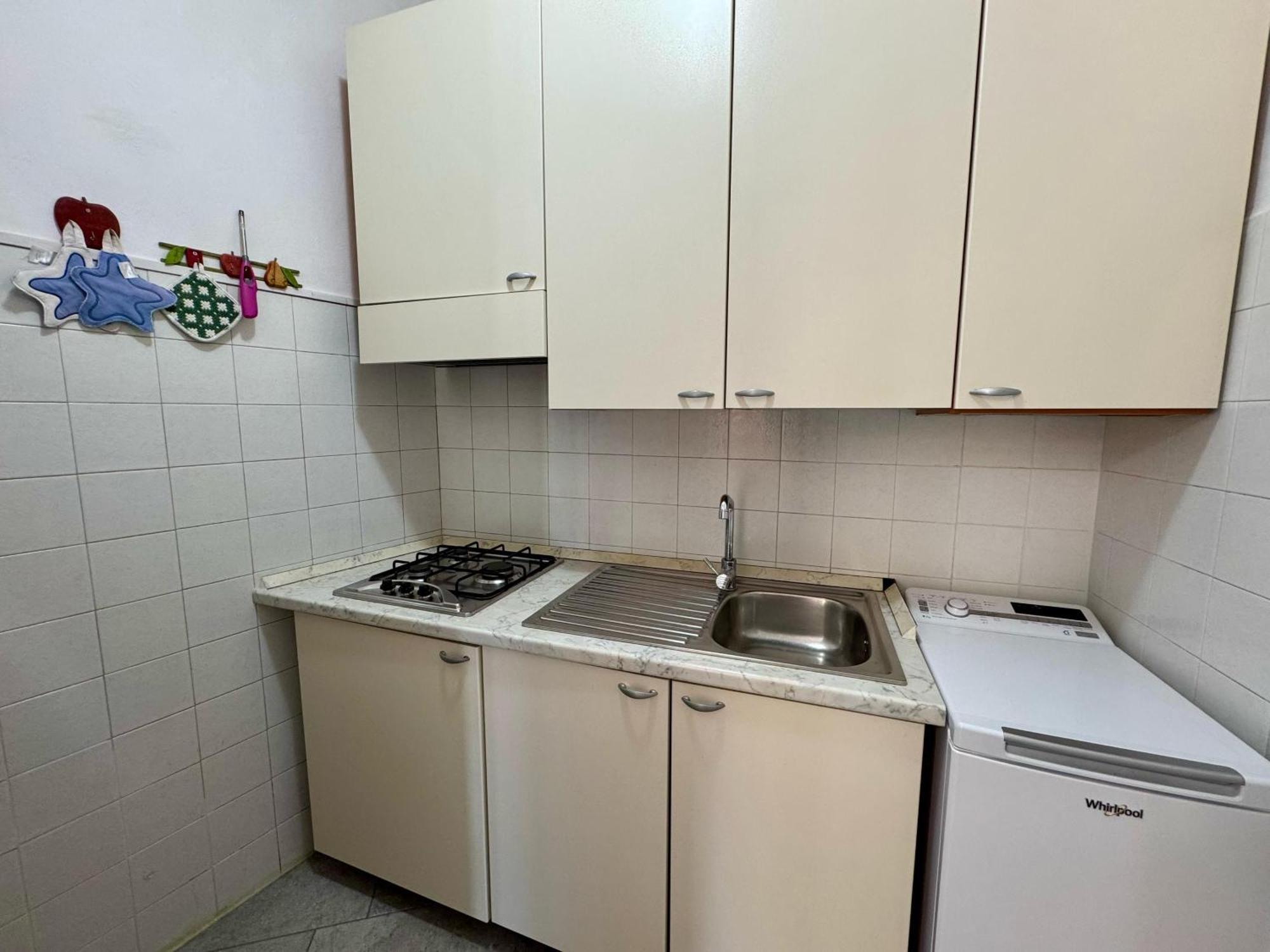 Easy Apartments Peschiera ペスキエーラ・デル・ガルダ エクステリア 写真