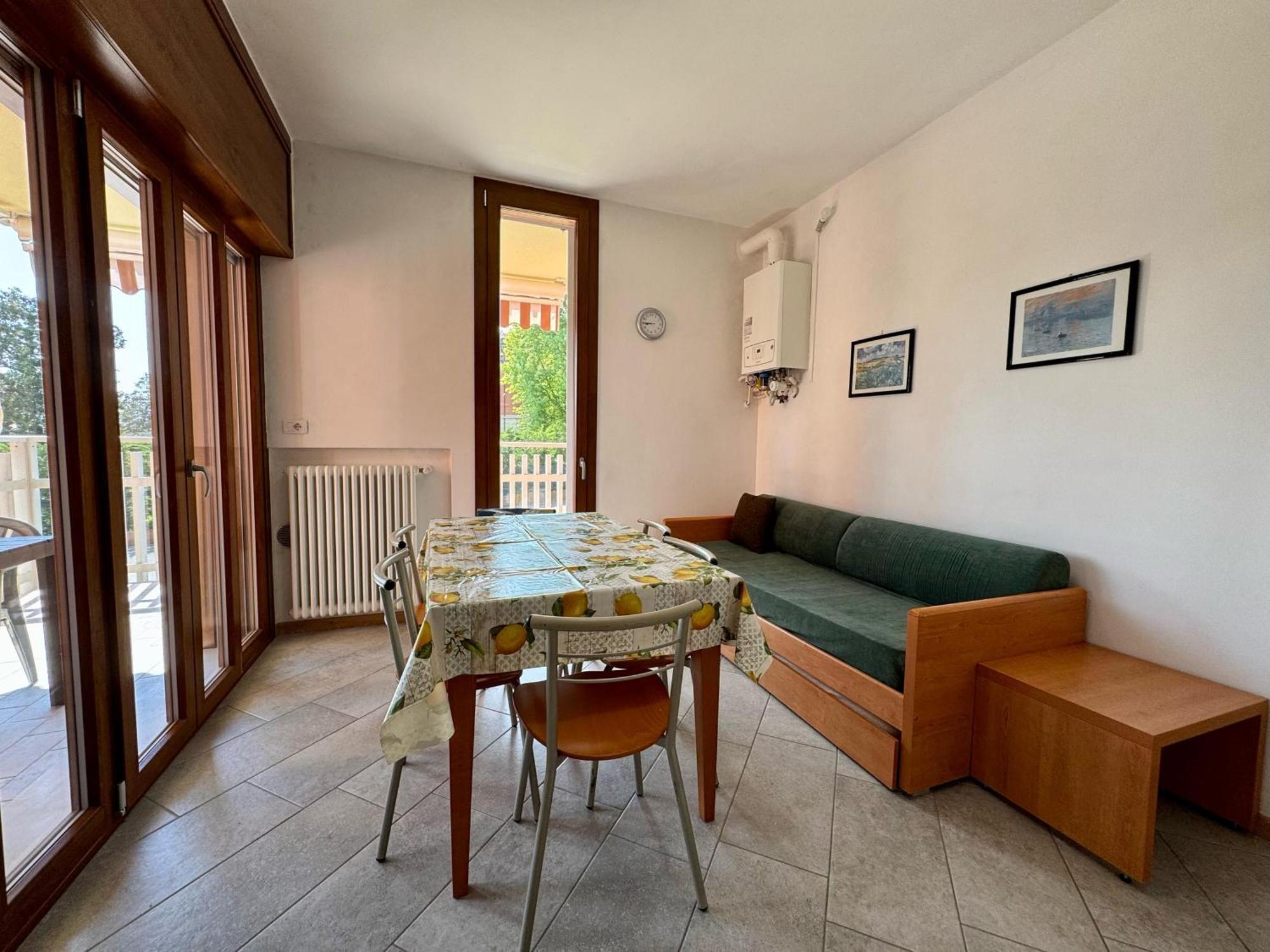 Easy Apartments Peschiera ペスキエーラ・デル・ガルダ エクステリア 写真