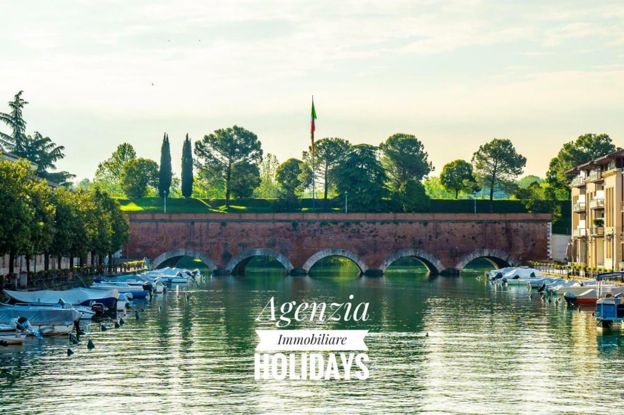 Easy Apartments Peschiera ペスキエーラ・デル・ガルダ エクステリア 写真